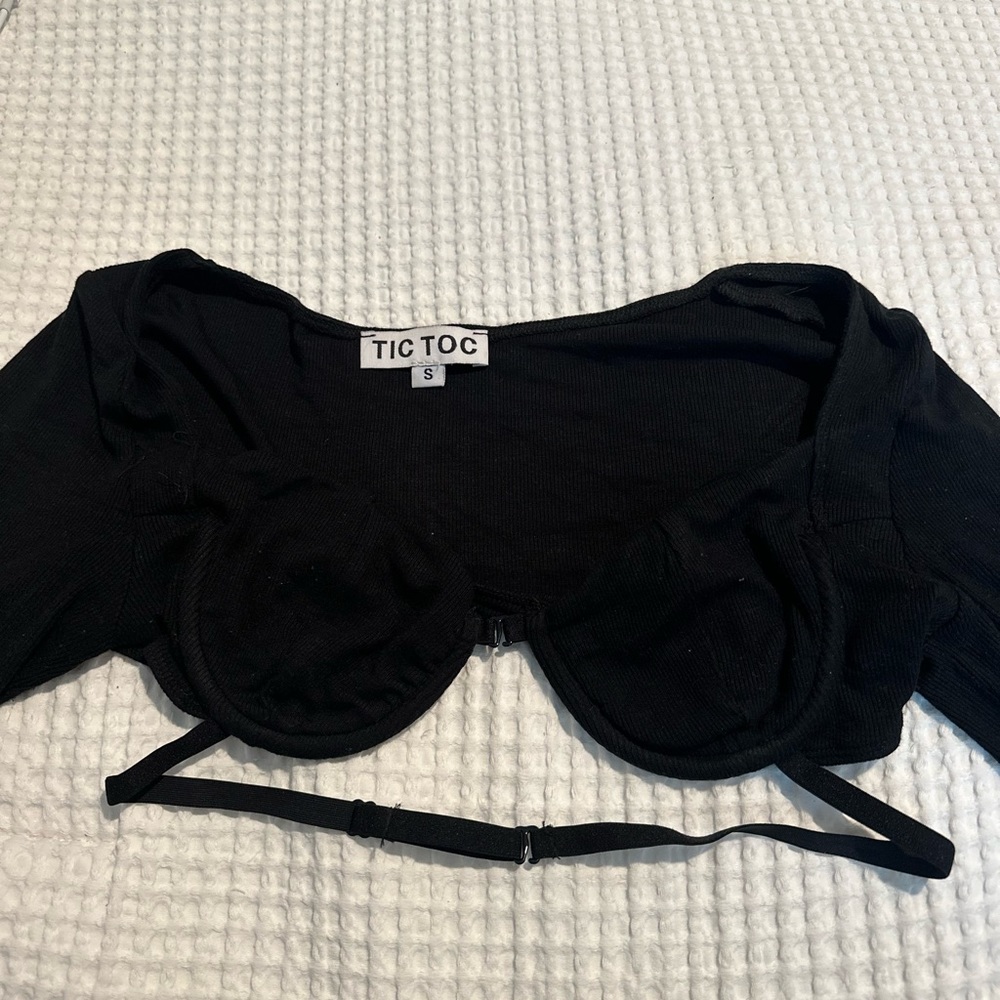 HAZEL boutique crop top